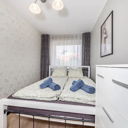 Old Town, Beautiful Yard View, Sauna * Tallinn