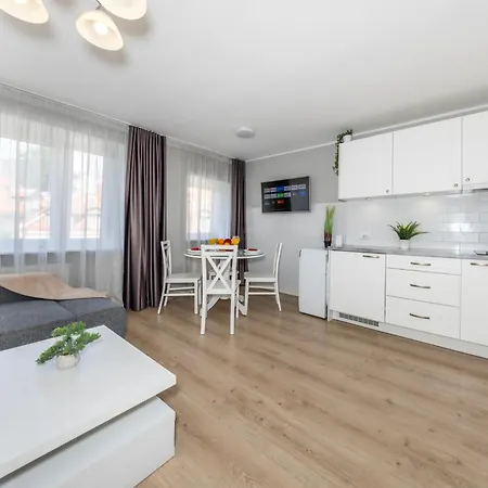 Apartment Old Town, Beautiful Yard View, Sauna